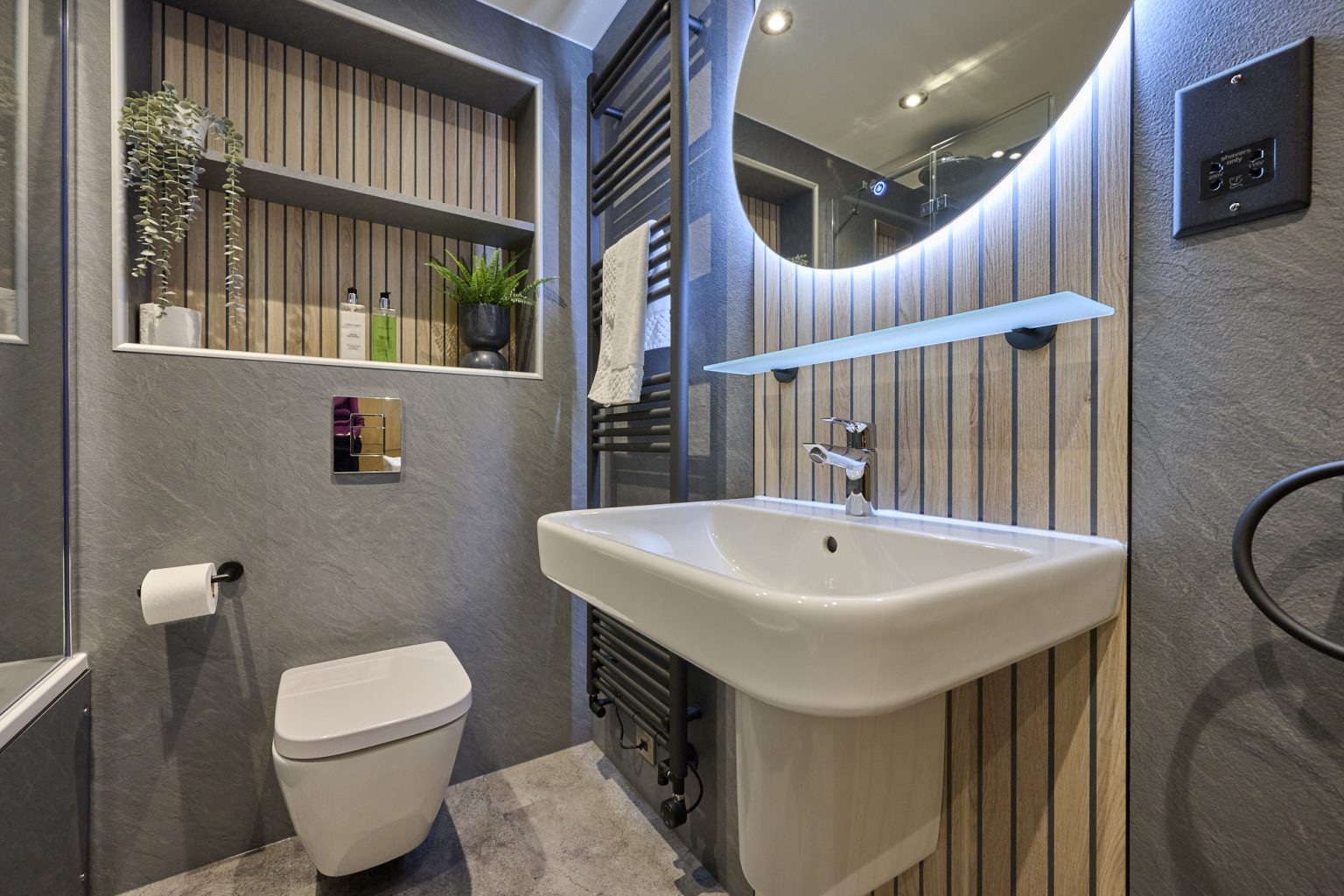 Apt3_Riverside_Feb2026_21