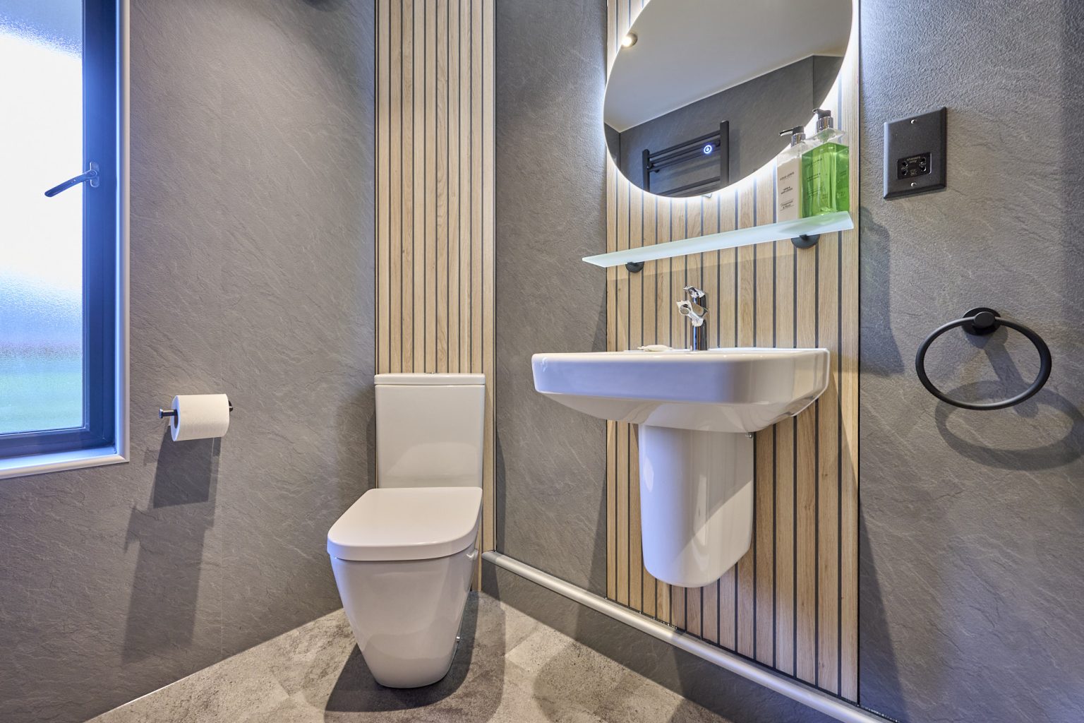 Apt3_Riverside_Feb2026_46