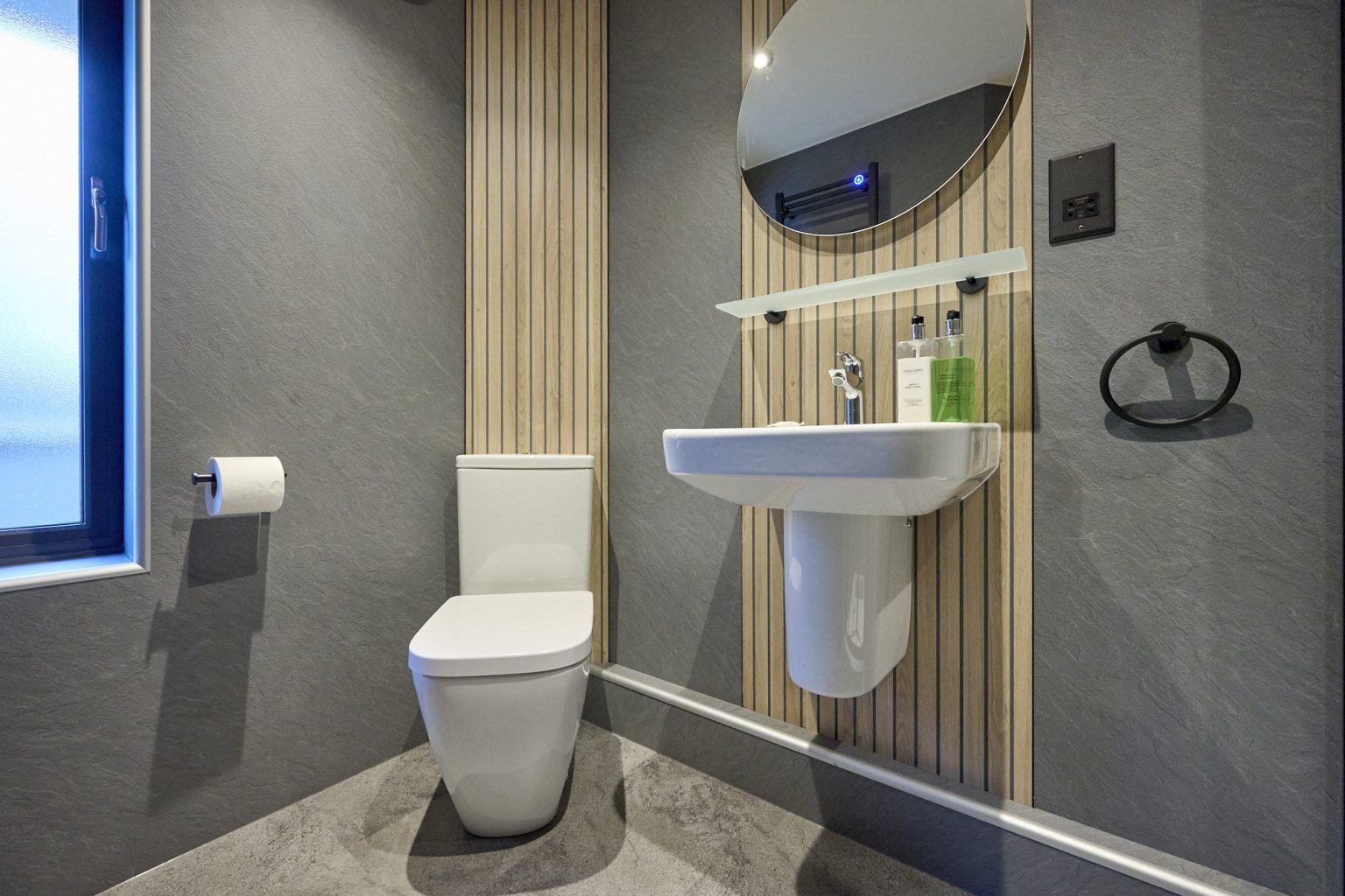 Apt1_Riverside_Feb2026_39