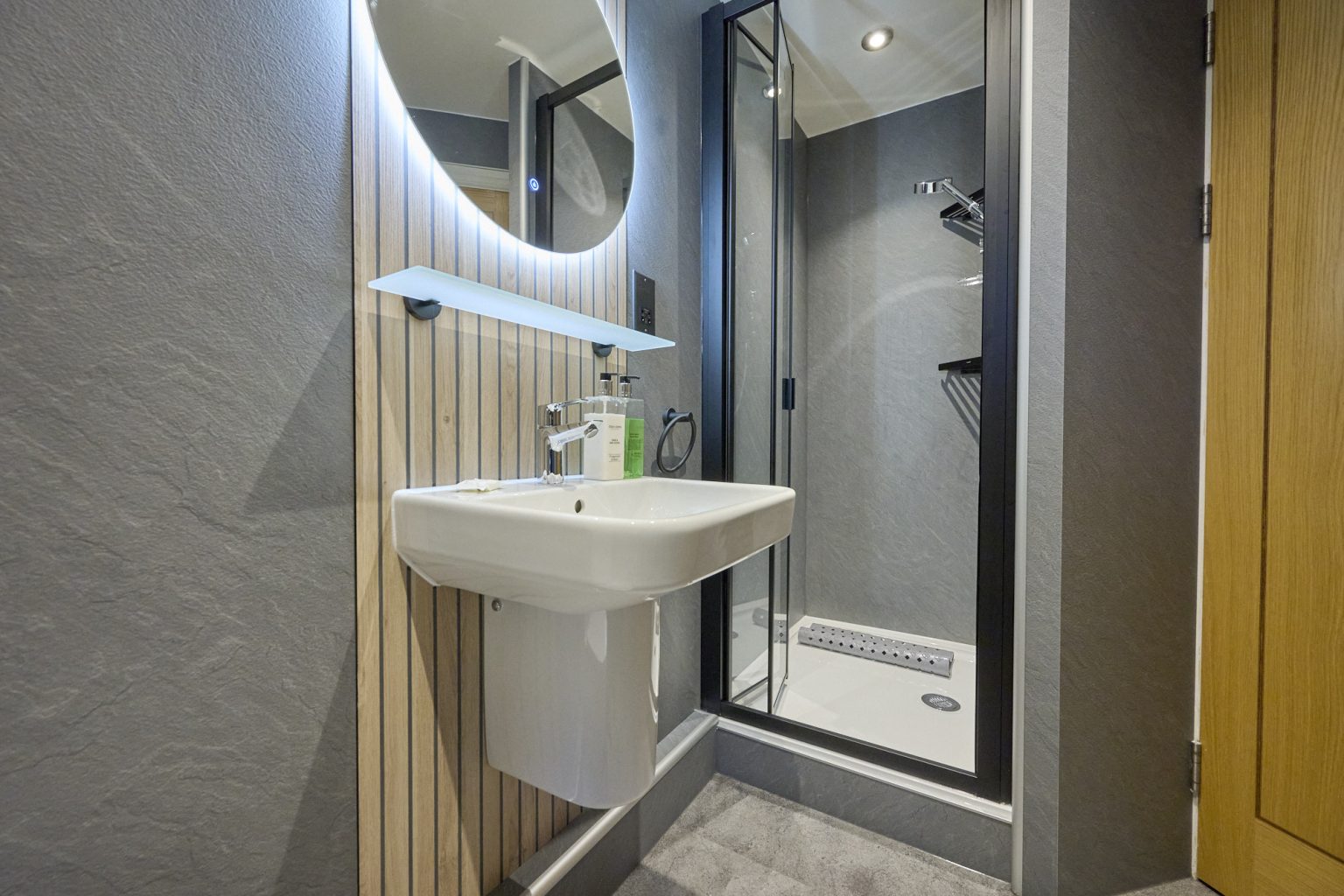 Apt1_Riverside_Feb2026_41